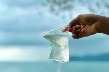 Деякі компоненти пластику підвищують ризик цілої низки алергічних та дерматологічних захворювань у дітей